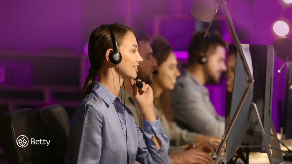 An agent using an AI call agent service that shows customer data synced seamlessly with a CRM system